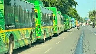 <div class="paragraphs"><p>ڈی ٹی سی بس، تصویر سوشل میڈیا</p></div>