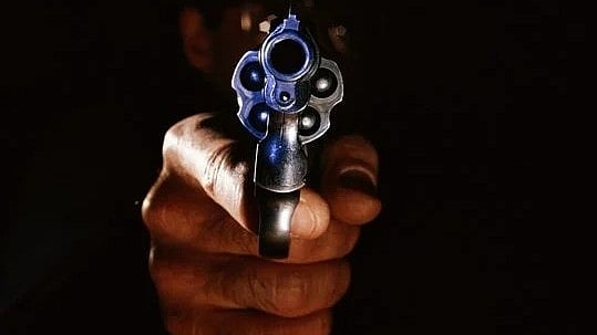 اعظم گڑھ میں پوجا کرانے آئے دو پجاریوں اور بیوی  کے قتل سے سنسنی