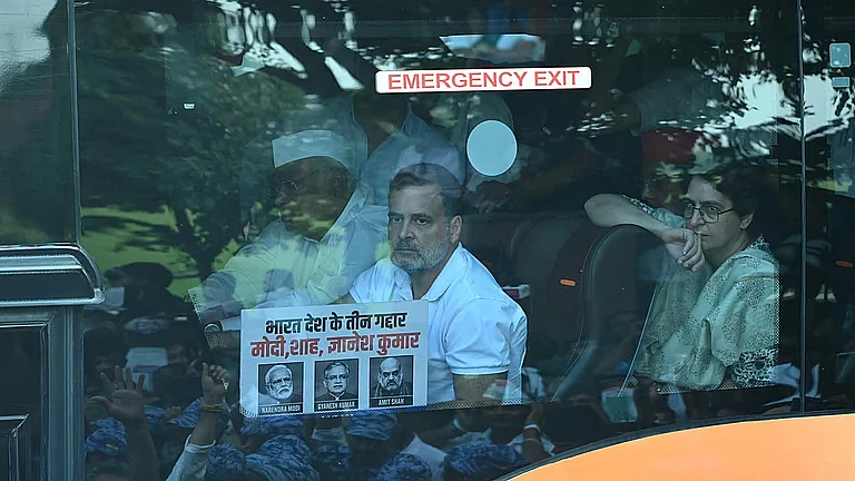 <div class="paragraphs"><p>تصویر آئی این سی</p></div>