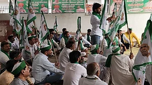 <div class="paragraphs"><p>کسان، تصویر، آئی اے این ایس</p></div>