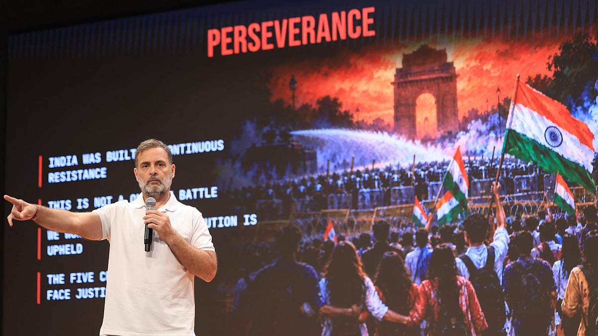 <div class="paragraphs"><p>پریس کانفرنس کرتے ہوئے راہل گاندھی، تصویر ’ایکس‘&nbsp;<a href="https://x.com/INCIndia">@INCIndia</a></p></div>