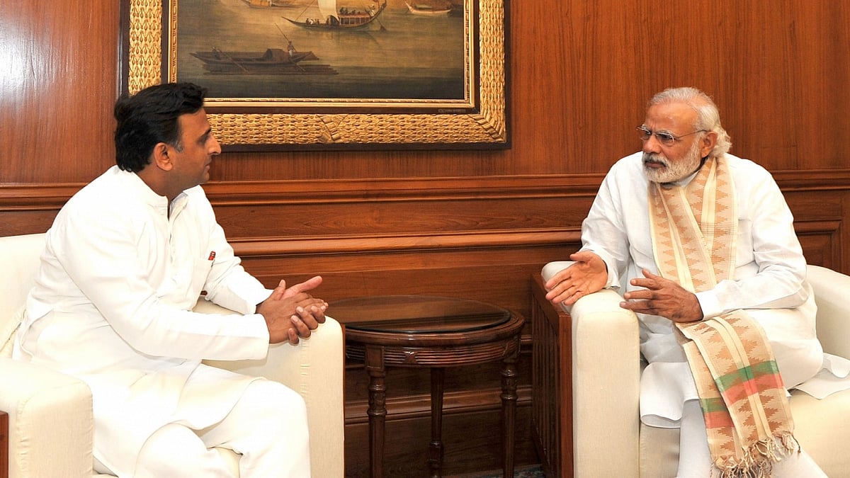 आएगा तो मोदी ही के शोर के बीच मुलायम सिंह और अखिलेश यादव को  सीबीआई ने क्लीन चिट दे दी
