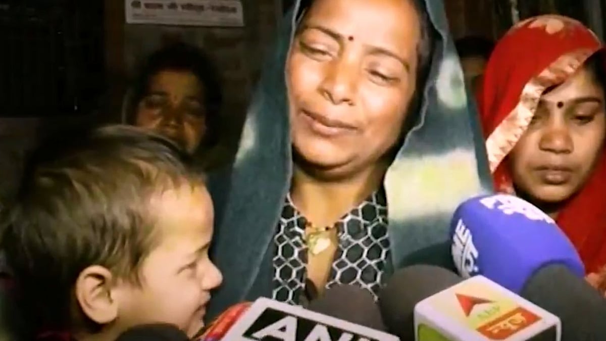 जब शहीद CRPF जवान के बेटे ने पूछा-’मेरे पापा को क्या हुआ?’