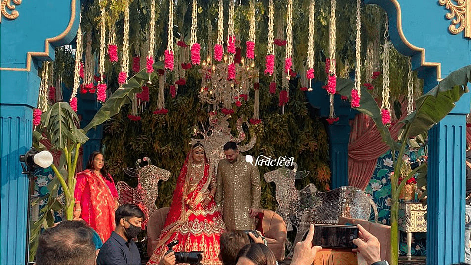 <div class="paragraphs"><p>तेजस्वी यादव ने की अपनी पुरानी दोस्त रेचल से शादी </p></div>