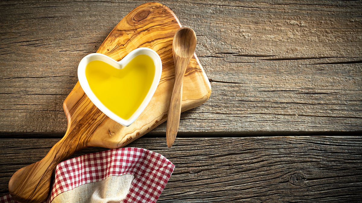 <div class="paragraphs"><p>Heart Disease | हृदय रोग को दूर रखने में एक्स्ट्रा वर्जिन ऑलिव ऑयल लाभकारी</p></div>
