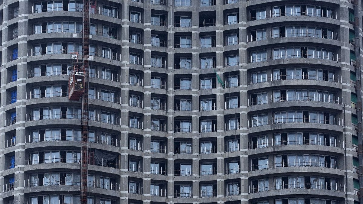 <div class="paragraphs"><p>Supertech Twin Tower Demolition: आप घर खरीदने से पहले न करें ये 3 गलतियां</p></div>