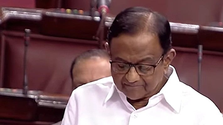 <div class="paragraphs"><p>मनमोहन सरकार में GDP दोगुनी हुई, तो मोदी सरकार के 10 साल में क्यों नहीं?-चिदंबरम</p></div>