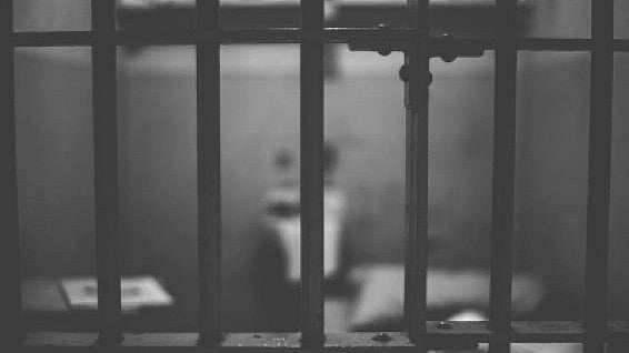 <div class="paragraphs"><p>Bengal: Muslim Man Taken to Police Station; Family Alleges Custodial Death</p></div>