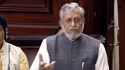 <div class="paragraphs"><p>Same-Sex Marriage पर बोले सुशिल मोदी- इसको लीगल करना पर्सनल लॉ के लिए विनाशकारी</p></div>