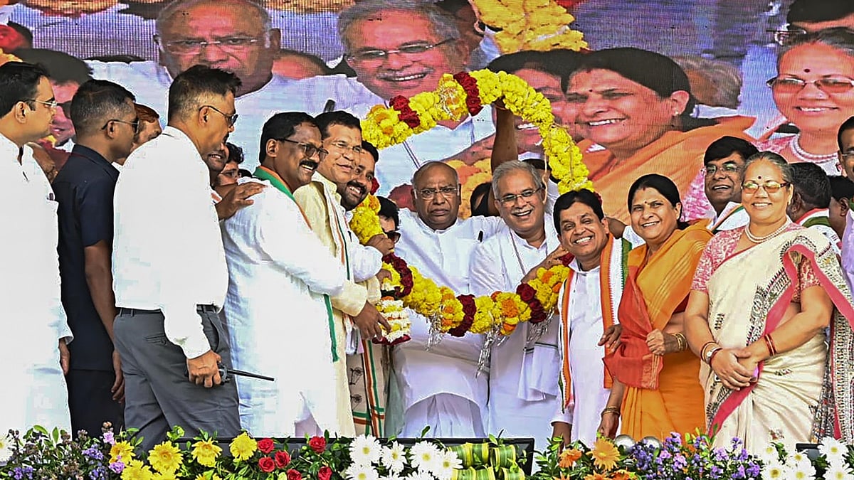 <div class="paragraphs"><p>Mallikarjun Kharge: कांग्रेस की सरकारों ने देश को आगे बढ़ाया</p></div>