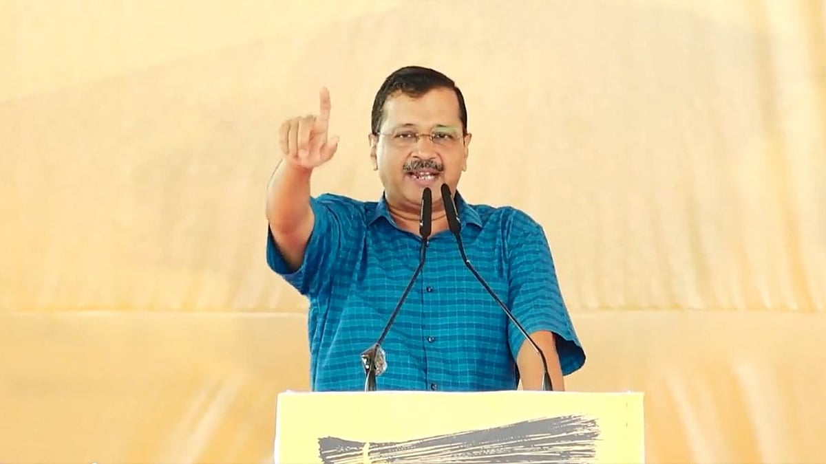 <div class="paragraphs"><p>रीवा में रैली को संबोधित करते हुए अरविंद केजरीवाल </p></div>