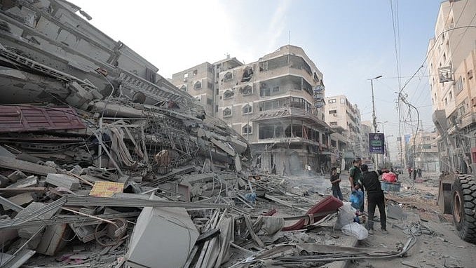 <div class="paragraphs"><p>Israel-Hamas War: गाजा में और बढ़ेगी तबाही, अमेरिका ने इजरायल को दूसरा विमानवाहक पोत भेजा</p></div>