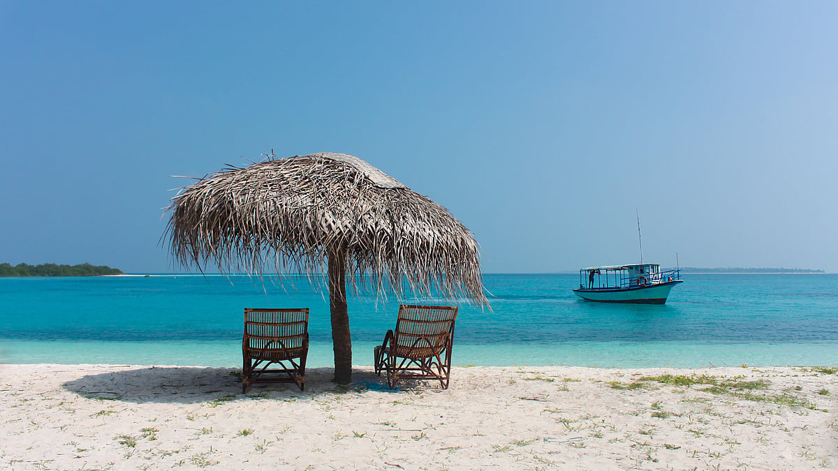 <div class="paragraphs"><p>Lakshadweep: 96% मुस्लिम आबादी, ट्रैवल परमिट जरूरी, पर्यटन के लिहाज से लक्षद्वीप कैसा?</p></div>