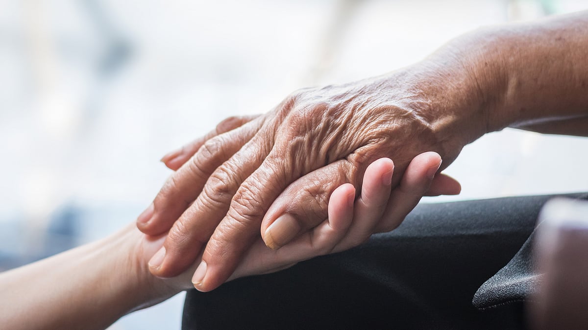 <div class="paragraphs"><p>Palliative Care: पैलिएटिव केयर में रोगी के जीवन जीने की क्वालिटी को सुधारा जाता है.</p></div>