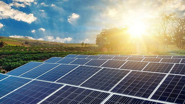 <div class="paragraphs"><p>PM Surya Ghar Muft Bijli Yojana: किसे और कैसे मिलेगा 300 यूनिट फ्री बिजली का फायदा?</p></div>