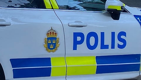 Polisen får in samtal vid 04-tiden natten mot fredag.