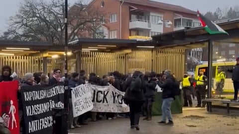 Tre poliser skadade i samband med motdemonstrationen vid Salemmarschen