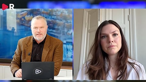 Riksdagsledamoten Louise Meijer (M) intervjuas i Riks om mediernas rapportering om utvisningarna. 