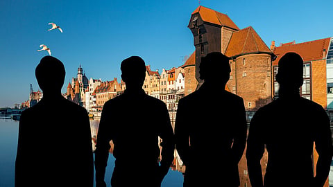 De fyra männen, som är bosatta i Sverige, greps i polska Gdańsk.
