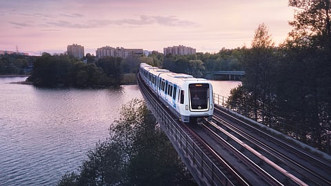 Efter veckor av störningar – trafiken rullar som vanligt på röda linjen 