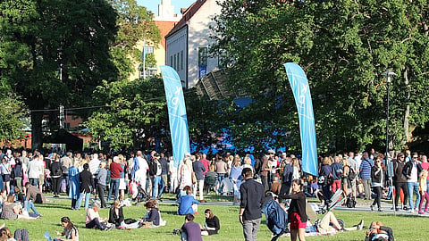 Myndigheter lägger hundratusentals kronor på att synas i Almedalen. 