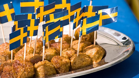 "Vi växte inte upp med fläsk, potatis, sill och köttbullar med lingonsylt, utan med lammgryta, ris och yoghurt."