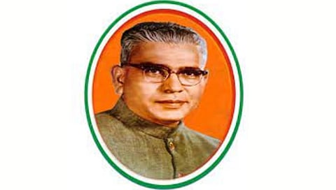 नवी मुंबई विमानतळाला वसंतराव नाईकांचे नाव देण्याची बंजारा नेत्यांची मागणी 