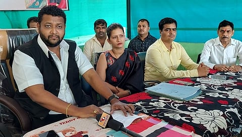 ''नवीमुंबई विमानतळाला दि.बा.पाटील यांचेच नाव द्यावे'' 