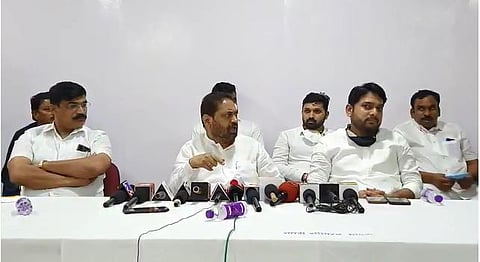 'तुम्ही काय झक मारता का'? उर्जामंत्र्यांनी केली अधिकाऱ्यांची कानउघडणी