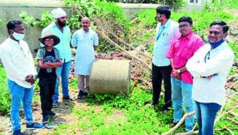 धरणगावात आढळले दोन शिलालेख; ऑक्सिजन प्‍लांटच्‍या खोदकामात शोध