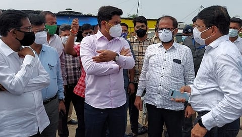 दिव्यातील विकास कामांचा खासदार श्रीकांत शिंदे यांनी घेतला आढावा 