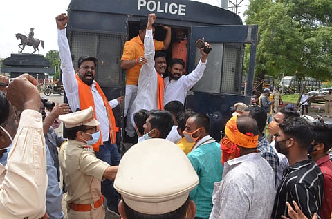 परभणीत मराठा आरक्षण आंदोलन पेटले
