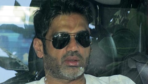 ५ कोरोना रुग्ण आढळल्याने सुनील शेट्टीची इमारत सील