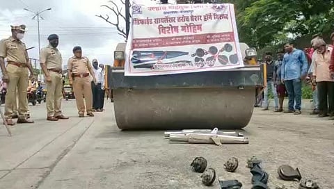 अंबरनाथमध्ये कर्णकर्कश आवाज करणाऱ्या १५० सायलेन्सर आणि ५० हॉर्न ताब्यात