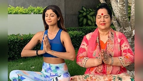 जमीन व्यवहार प्रकरणी अभिनेत्री शिल्पा शेट्टीच्या आईची फसवणूक