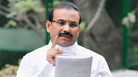 कोरोना नियम पाळा अन्यथा मोठ्या संसर्गाला सामोरं जावं लागेल; आरोग्यमंत्र्यांचा इशारा