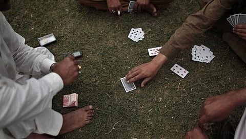 जुगार अड्ड्यावर छापा; साडेचार लाखाची रक्‍कम हस्‍तगत