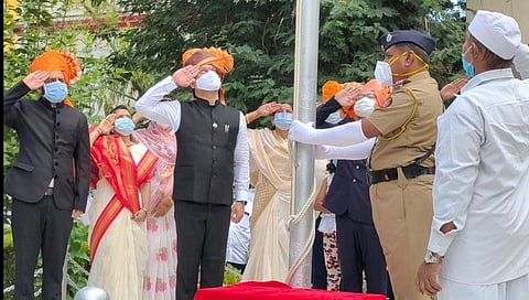 सामाजिक न्यायमंत्री धनंजय मुंडे यांच्या हस्ते ध्वजारोहण संपन्न