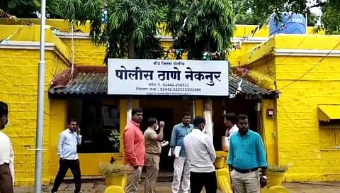 बीडमध्ये दारुड्या मुलाकडून आईला बेदम मारहाण मारहाणीत आईचा जागीच मृत्यू