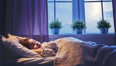 झोप न येण्याच्या समस्येने त्रस्त? 10-3-2-1 ट्रिक त्वरित करेल मदत