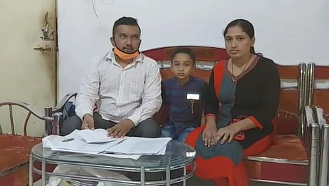 आश्रमशाळेतील शिक्षकाने मागितली आत्महत्येची परवानगी; वर्षभराचा रखडलाय पगार