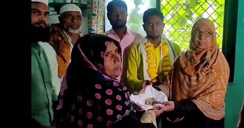 केळी विक्रेत्याच्या प्रामाणिकपणामुळे; परत मिळाले दोन तोळे सोने!