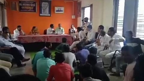 अकोल्यातील हिवरखेड गावाचे दोन तुकडे करण्याचा कुटील डाव; गावकऱ्यांचा आरोप