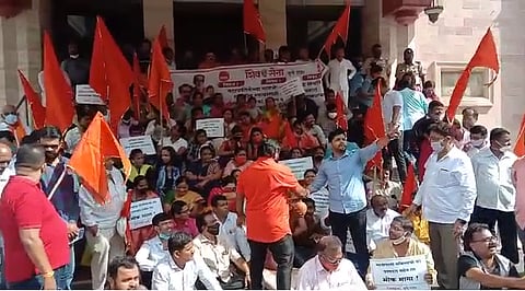 पुण्यात शिवसेनेचे भिकमांगो आंदोलन!