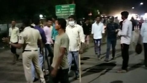 विवाह करून प्रेमी युगल पोलिस स्‍टेशनात; नातेवाईकांचा राडा