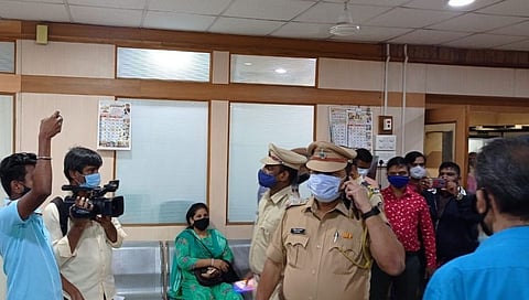 PCMC: स्थायी समिती अध्यक्षांच्या स्वीयसहायकांना 'लाच' घेताना रंगेहाथ पकडले