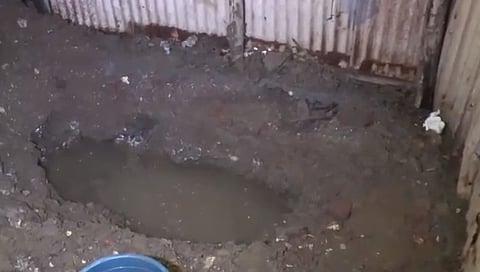 पतीची हत्या करून घरातच पुरलेला मृतदेह तब्बल दोन महिन्यांनी बाहेर काढला...