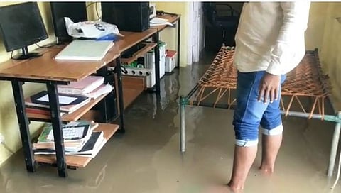 मुसळधार पावसाचा पोलिस ठाण्याला फटका, पाणी शिरल्याने कामकाज ठप्प!