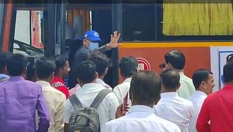 औसा, निलंगा तालुक्यातील 110 शेतकरी; अभ्यास दौऱ्यासाठी रवाना!