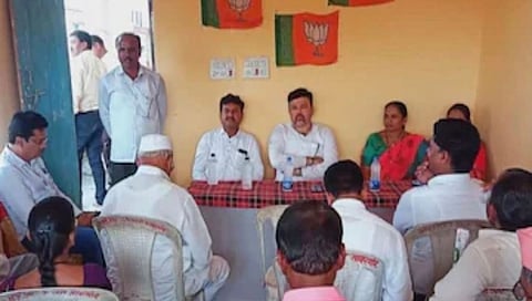 काँग्रेस नेते आशिष देशमुख यांचा भाजप उमेदवारासाठी प्रचार